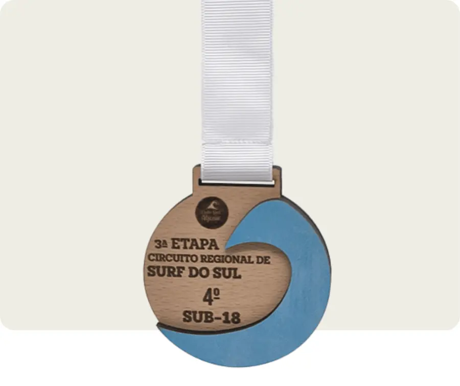 Medalha TMP103: Madeira 5mm com gravação a laser + madeira 3mm com impressão