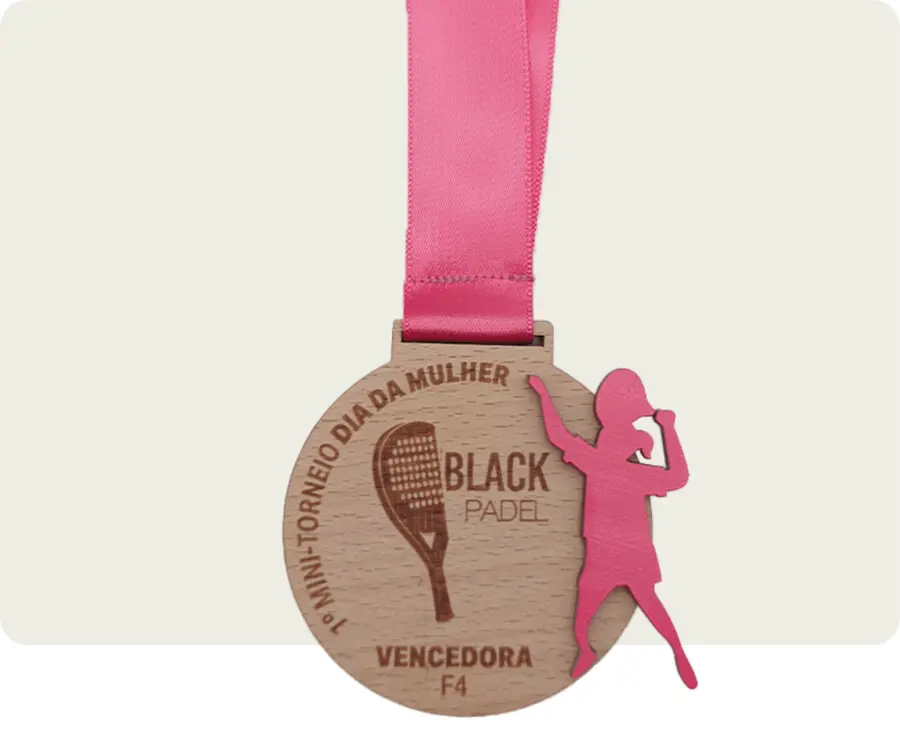 Medalha TMP104: Madeira 5mm com gravação a laser + madeira 3mm com impressão