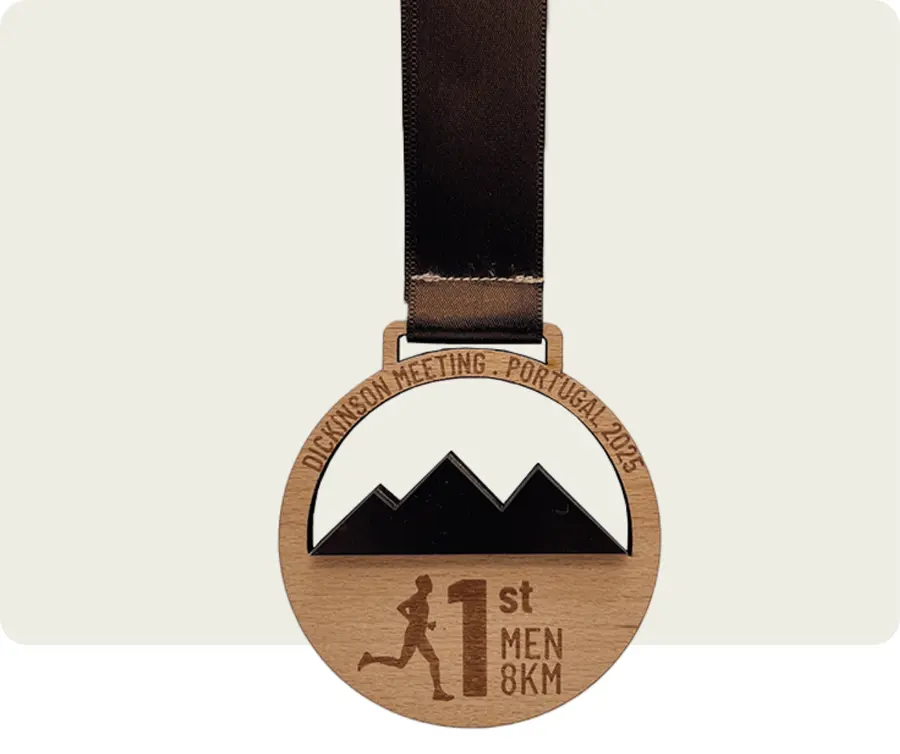 Medalha TMP106: Madeira 5mm com gravação a laser + madeira 3mm com impressão