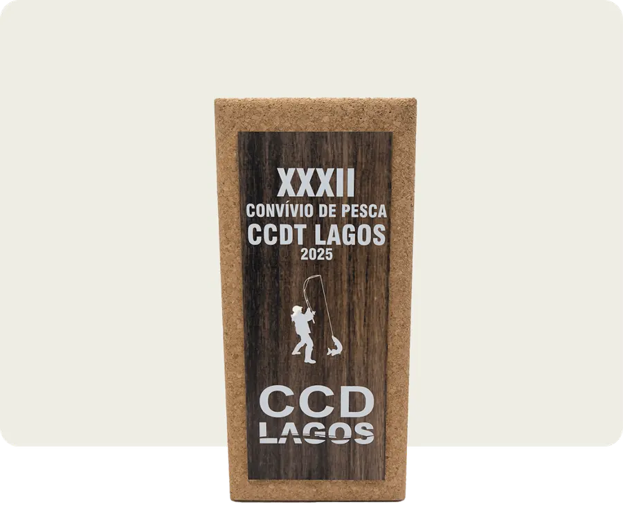 Troféu TTP100: Cortiça 40mm + madeira com velatura 3mm com impressão