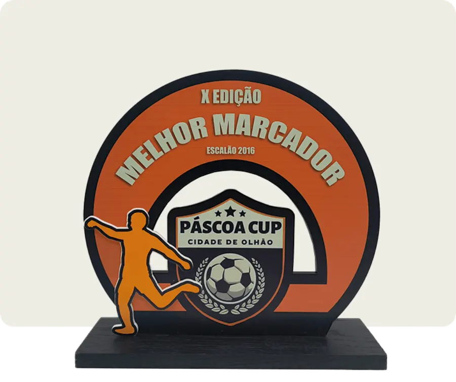 Troféu TTP122: Acrilico preto 5mm com impressão + acrilico 3mm com impressão + base madeira 10mm