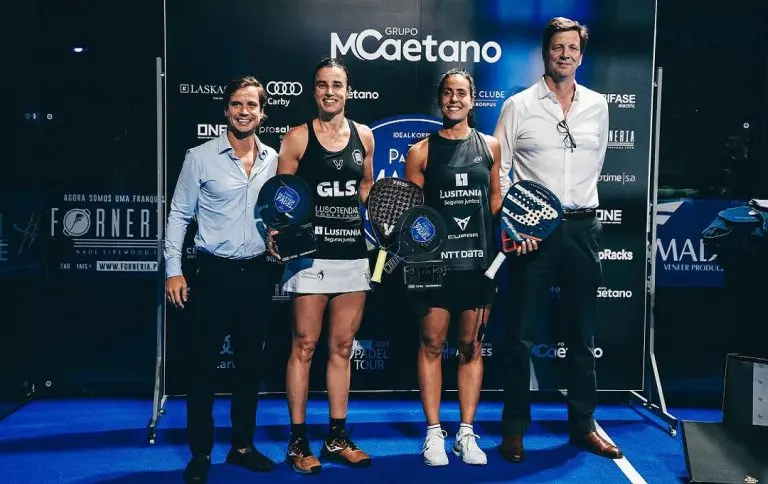 PAREDES MASTER PADEL